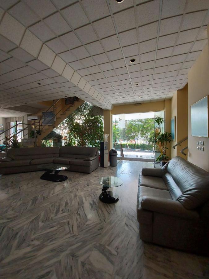 Batis Hotel Livanátai Dış mekan fotoğraf