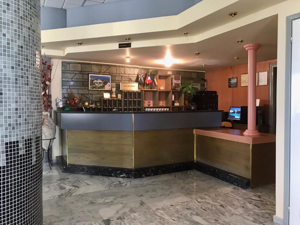 Batis Hotel Livanátai Dış mekan fotoğraf